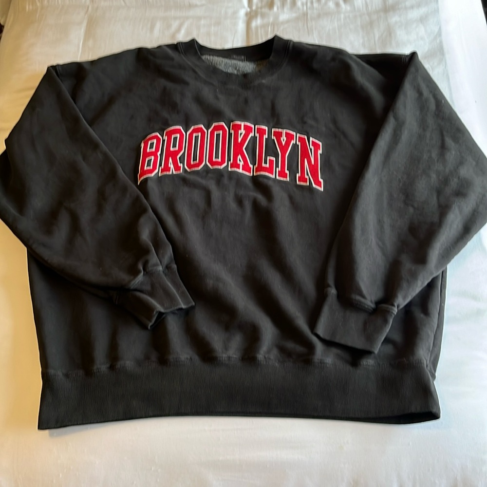 Brandy Melville Brooklyn Crewneck